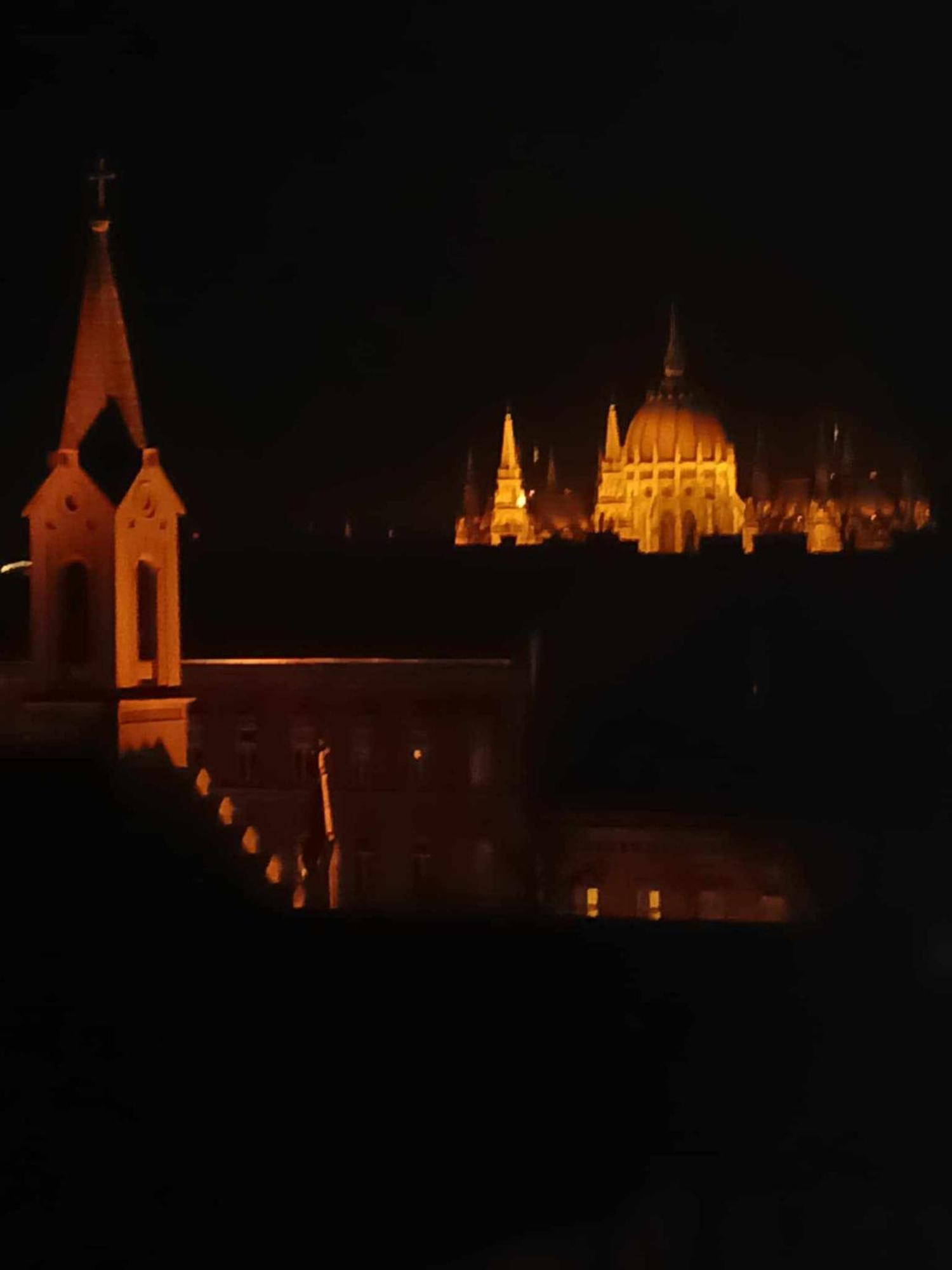 Cozy Panorama At The Castle Apartamento Budapeste Exterior foto