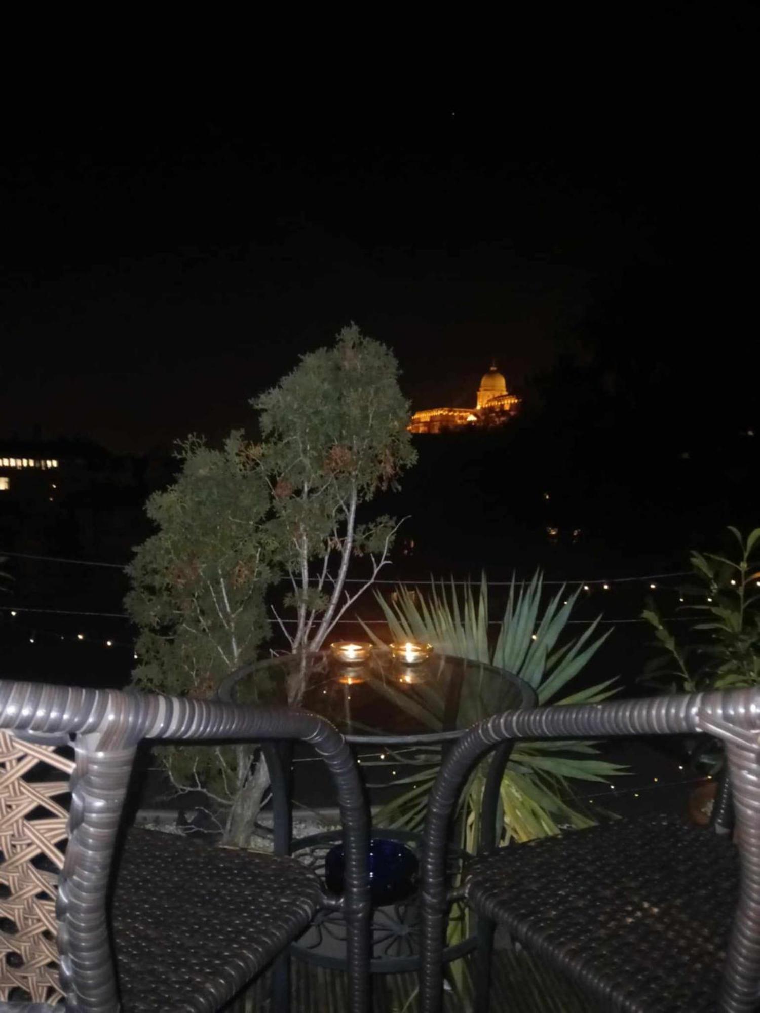 Cozy Panorama At The Castle Apartamento Budapeste Exterior foto